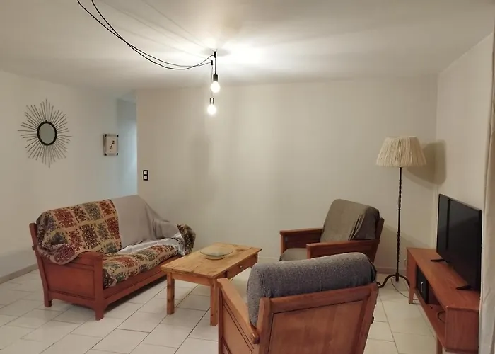 Maison De Vacances Pour 6 Personnes Au Coeur Du Gers
