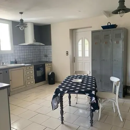 Maison De Vacances Pour 6 Personnes Au Coeur Du Gers Lectoure Exterior photo