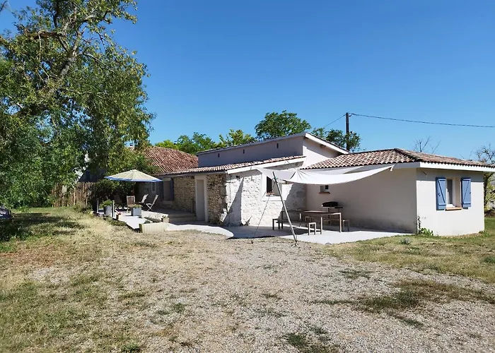 Maison De Vacances Pour 6 Personnes Au Coeur Du Gers